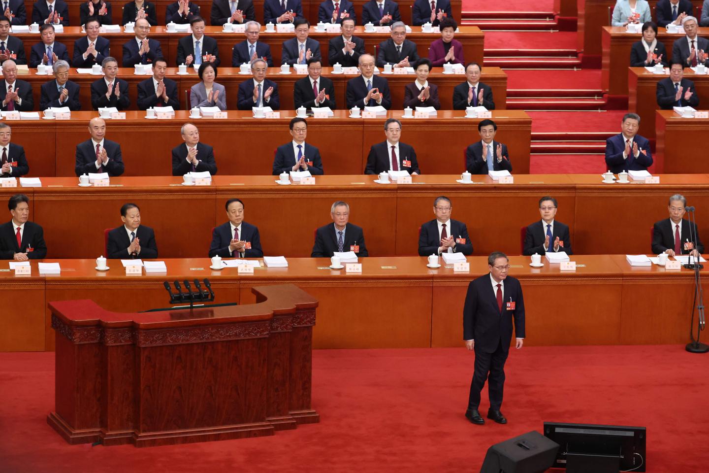 En pleine incertitude économique, la Chine pose ses ambitions à cinq ans : à fond dans l’ultratechnologie et relance de la consommation En pleine incertitude économique, la Chine pose ses ambitions à cinq ans : à fond dans l’ultratechnologie et relance de la consommation