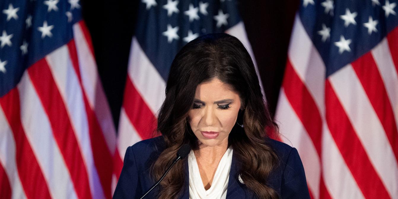Kristi Noem congédiée par Donald Trump d’un département de la sécurité intérieure en crise et cerné par les scandales Kép