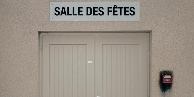 En bref : Meurtre à Crépol : pourquoi la justice a retenu la circonstance aggravante de racisme envers « les personnes blanches » lors du renvoi des accusés