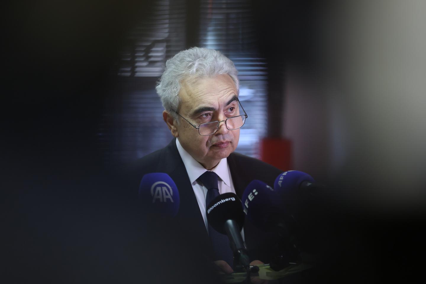 Les membres de l’AIE ont débloqué 400 millions de barils de pétrole