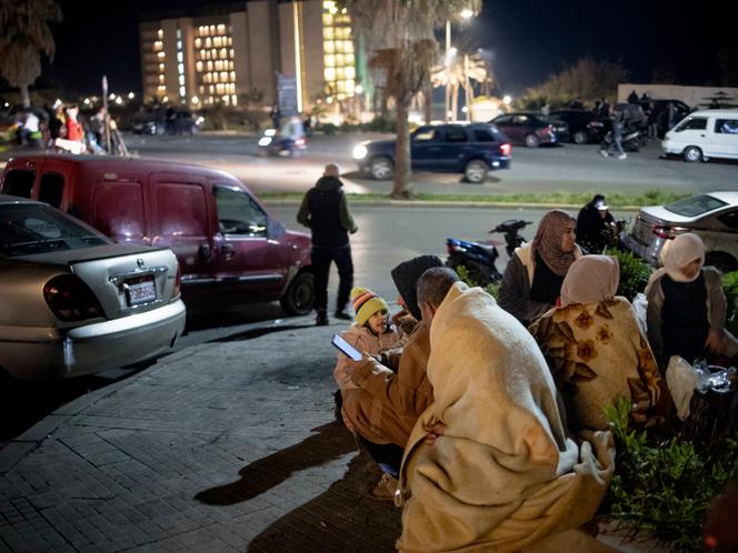 Des déplacés des quartiers sud, après l’annonce d’évacuation de l’armée israélienne, à Beyrouth, le 5&nbsp;mars&nbsp;2026.