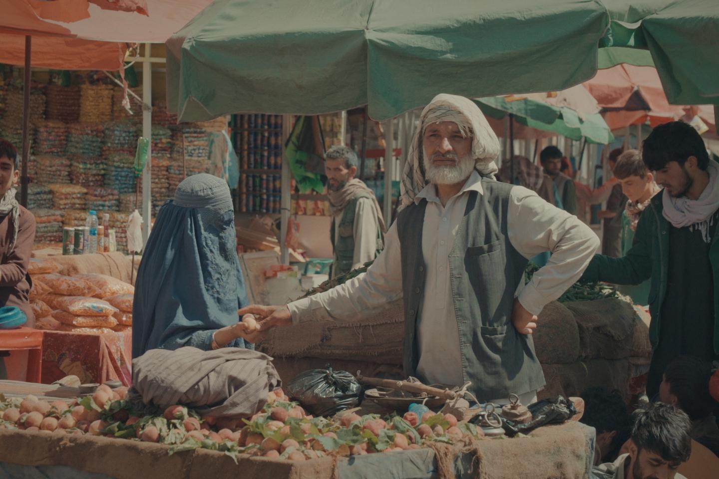 « Le Pays taliban », sur France 5 : l’Afghanistan, un monde où les femmes sont devenues invisibles