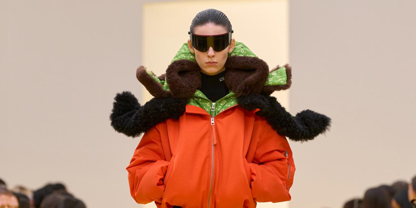 Loewe et Chloé : l'exubérance et l'artisanat dominent la Fashion Week de Paris