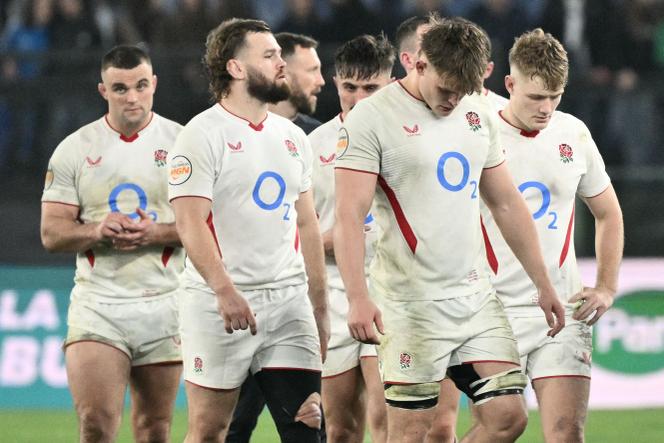 Les joueurs anglais à la fin du match du Tournoi des six nations face à l’Italie au Stadio Olimpico de Rome, le 7&nbsp;mars 2026. 