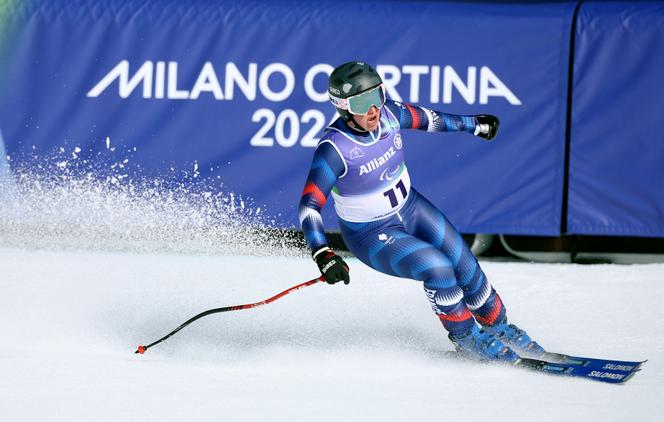 Aurélie Richard lors de la descente féminine des Jeux paralympiques, en Italie, le 7&nbsp;mars&nbsp;2026.