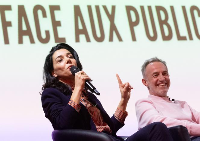 Sophia Chikirou, candidate de La France insoumise à la Mairie de Paris, et Emmanuel Grégoire, candidat du Parti socialiste, lors d’un débat citoyen organisé par la Fédération des associations jeunesses parisiennes, à Paris, le 31&nbsp;janvier&nbsp;2026.