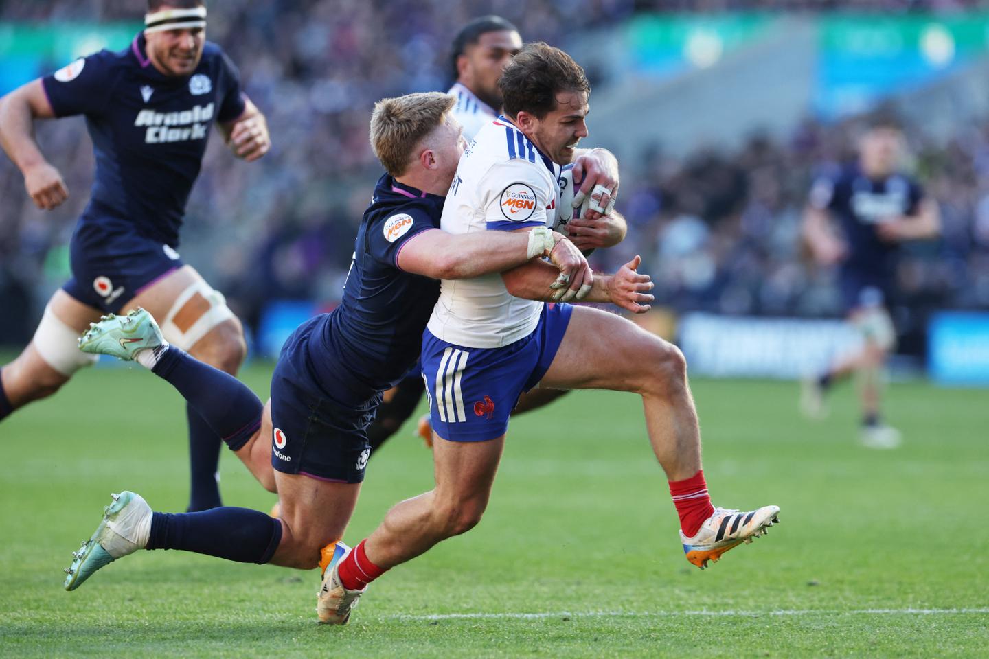 Ecosse-France : les Bleus passent à côté de leur match à Murrayfield et se mettent en difficulté dans le Tournoi des six nations