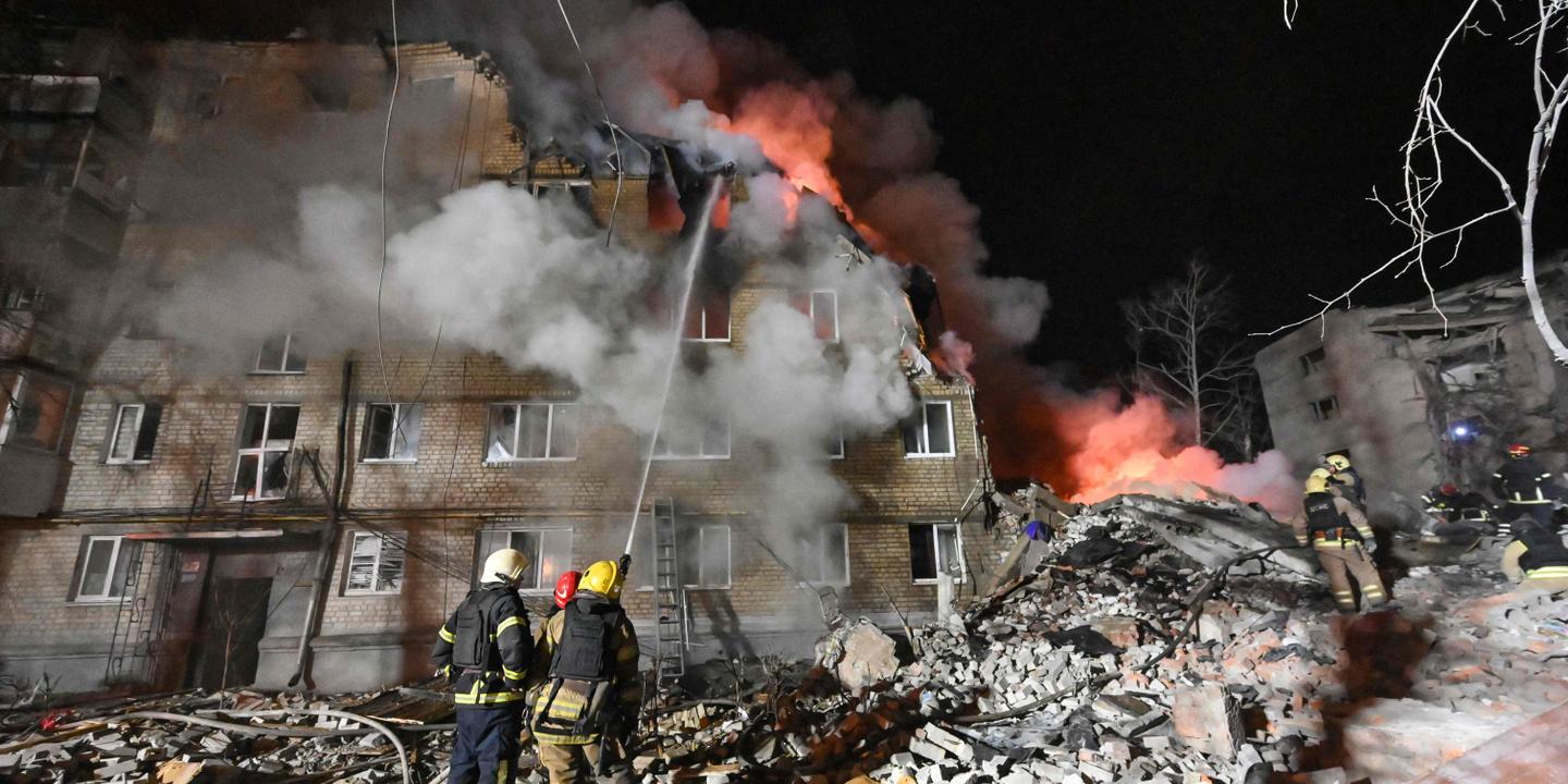 au moins quatre morts dans une frappe russe sur un immeuble résidentiel de Kharkiv
