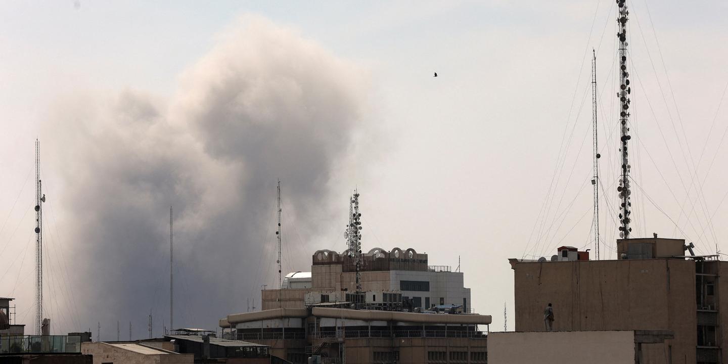 Donald Trump prévient que l’« Iran va être très durement frappé aujourd’hui » ; la marine iranienne affirme avoir lancé une « vague massive d’attaques de drones » contre des bases américaines