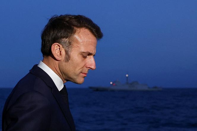 Emmanuel Macron a bordo do porta-aviões “Charles-de-Gaulle”, 9 de março de 2026.