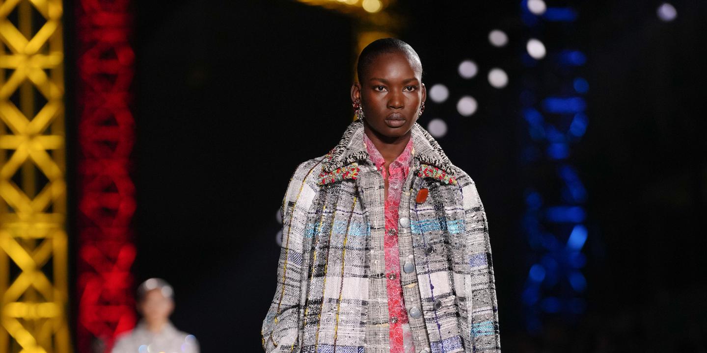 Paris Fashion Week : Céline et Chanel réinventent le vestiaire bourgeois
