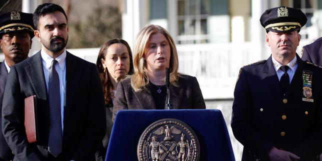 New York police say bomb incident near mayor's residence investigated as IS-inspired 'terrorism'