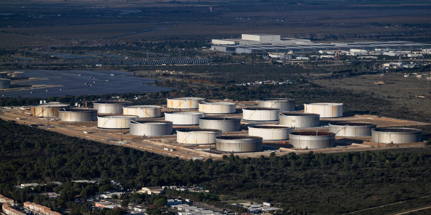 Le G7 envisage de libérer ses stocks stratégiques de pétrole pour apaiser les marchés