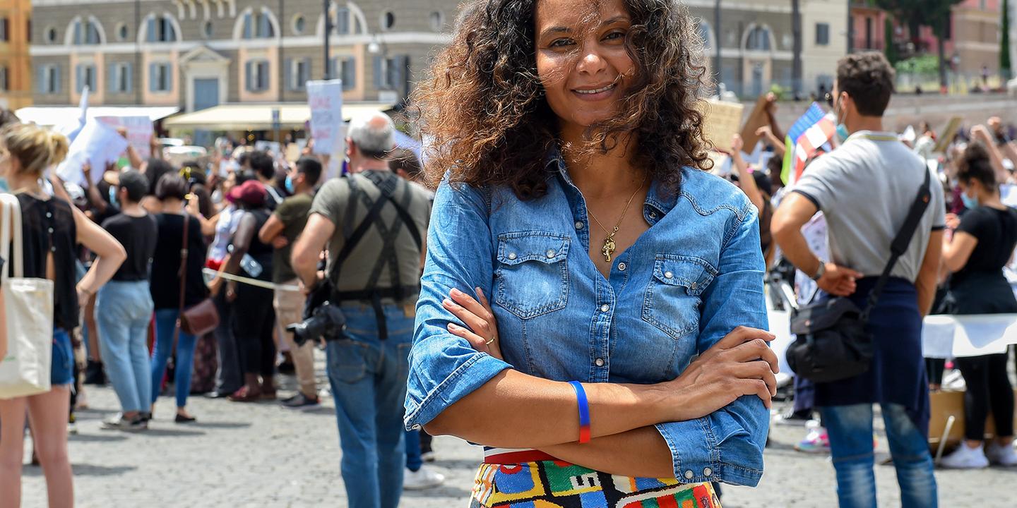 Stella Jean, la créatrice qui a habillé les sportifs haïtiens aux Jeux Olympiques d'hiver