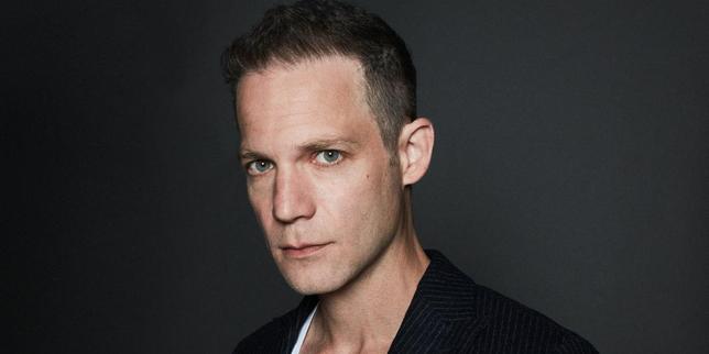 Itay Tiran, metteur en scène : « Nous paierons le prix de notre infantilisme par un anéantissement collectif »