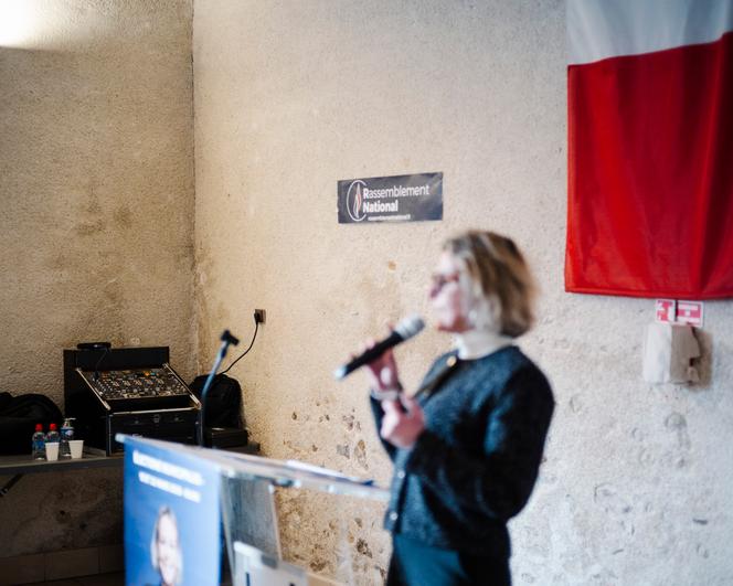 La candidate du Rassemblement national aux élections municipales à Blois, Marine Bardet, à Blois, le 21 février 2026.