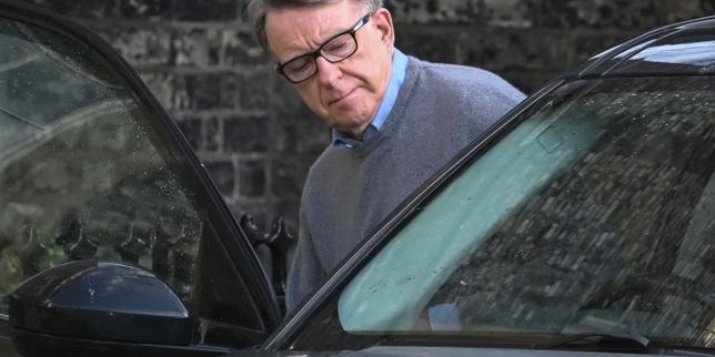UK PM was warned of 'risk' over former UK ambassador Mandelson's ties to Epstein