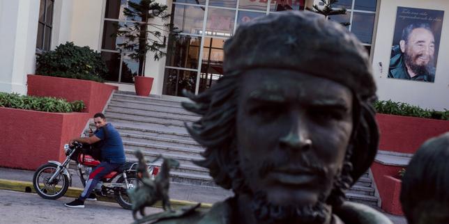 Lucien Lung's discreet photographs of Cuba: 'You can sense that hope is no longer the same'