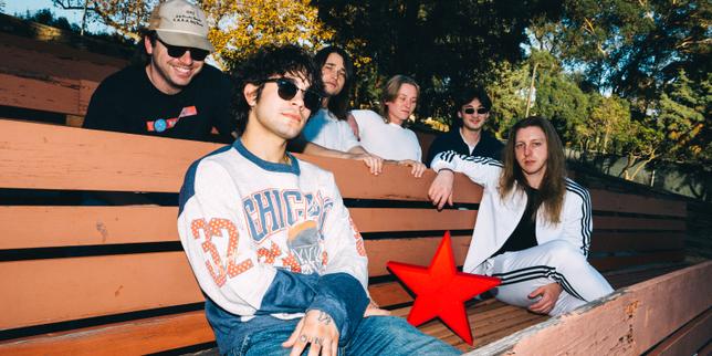 Le sans-faute du groupe The Sophs, rockeurs californiens et caméléons