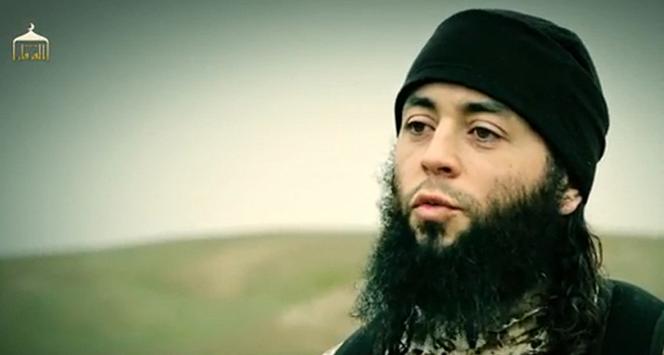 Une image du djihadiste français Sabri Essid dans une vidéo diffusée par l’organisation Etat islamique, le 10 mars 2015. 