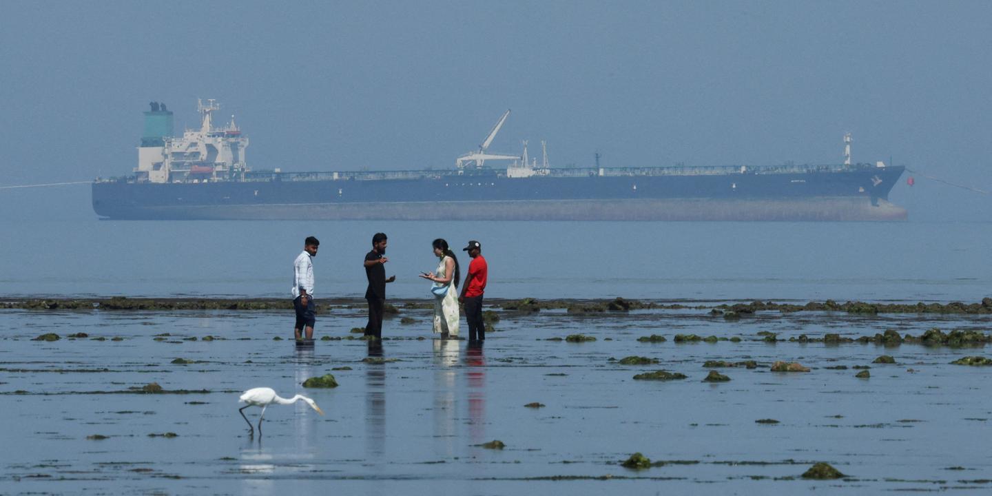 Les Etats-Unis autorisent temporairement la vente de pétrole russe sur fond de flambée des prix liée à la guerre en Iran