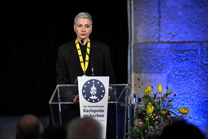 Maria Kolesnikova prononce un discours après avoir reçu le prix international Charlemagne 2022, à l’hôtel de ville d’Aix-la-Chapelle, en Allemagne, le 14 mars 2026.
