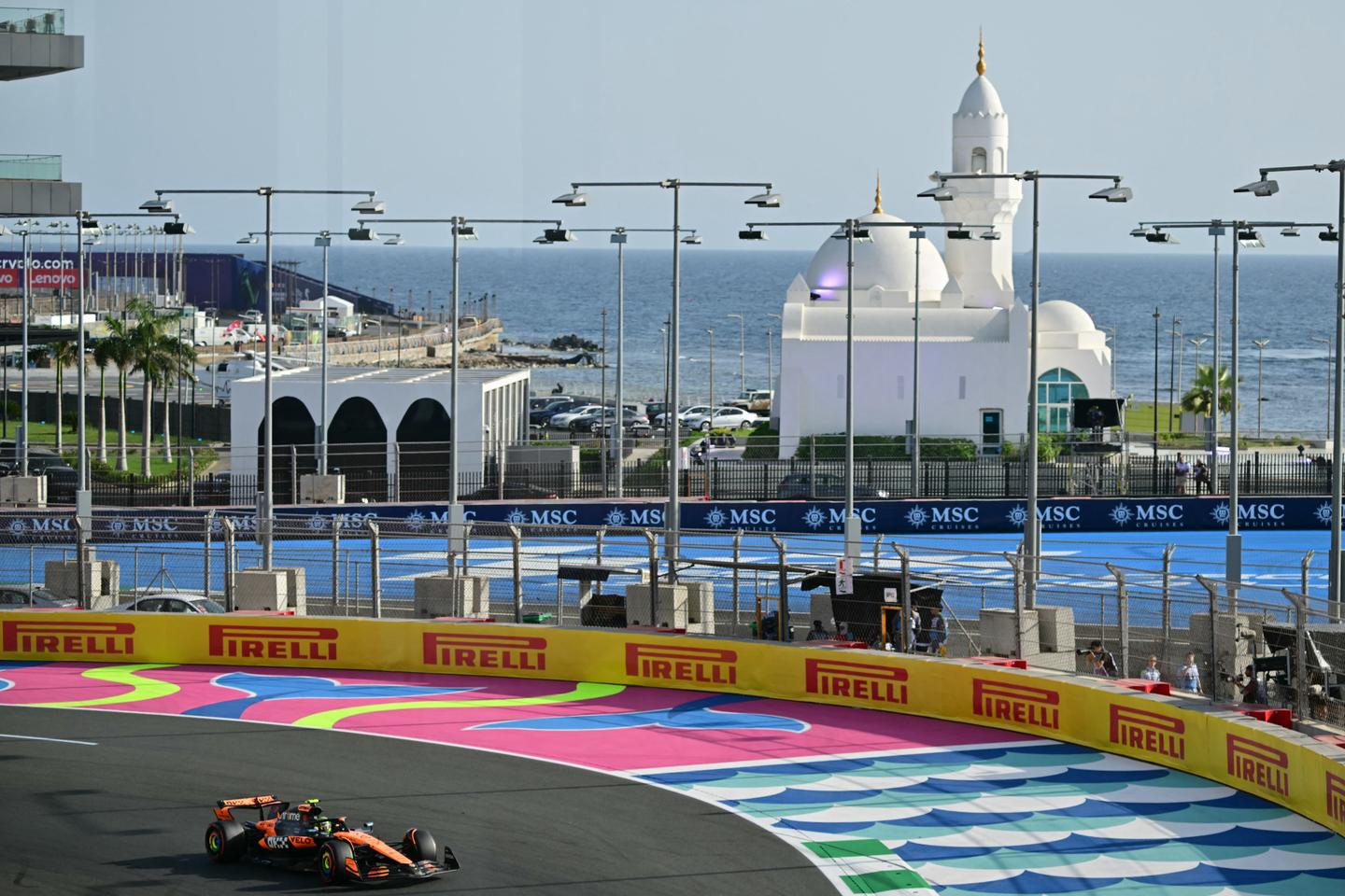 La formule 1 annule ses Grands Prix à Bahreïn et en Arabie saoudite en raison de la guerre au Moyen-Orient
