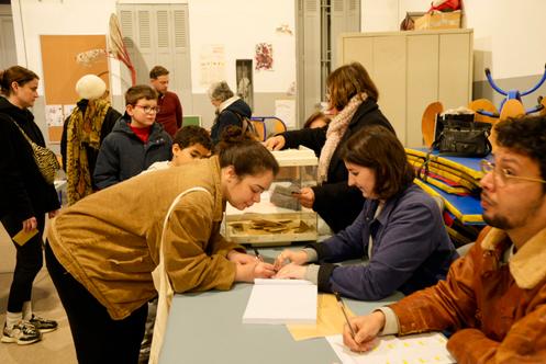 Numa assembleia de voto da escola Korsec, no 1º arrondissement de Marselha (Bocas do Ródano).