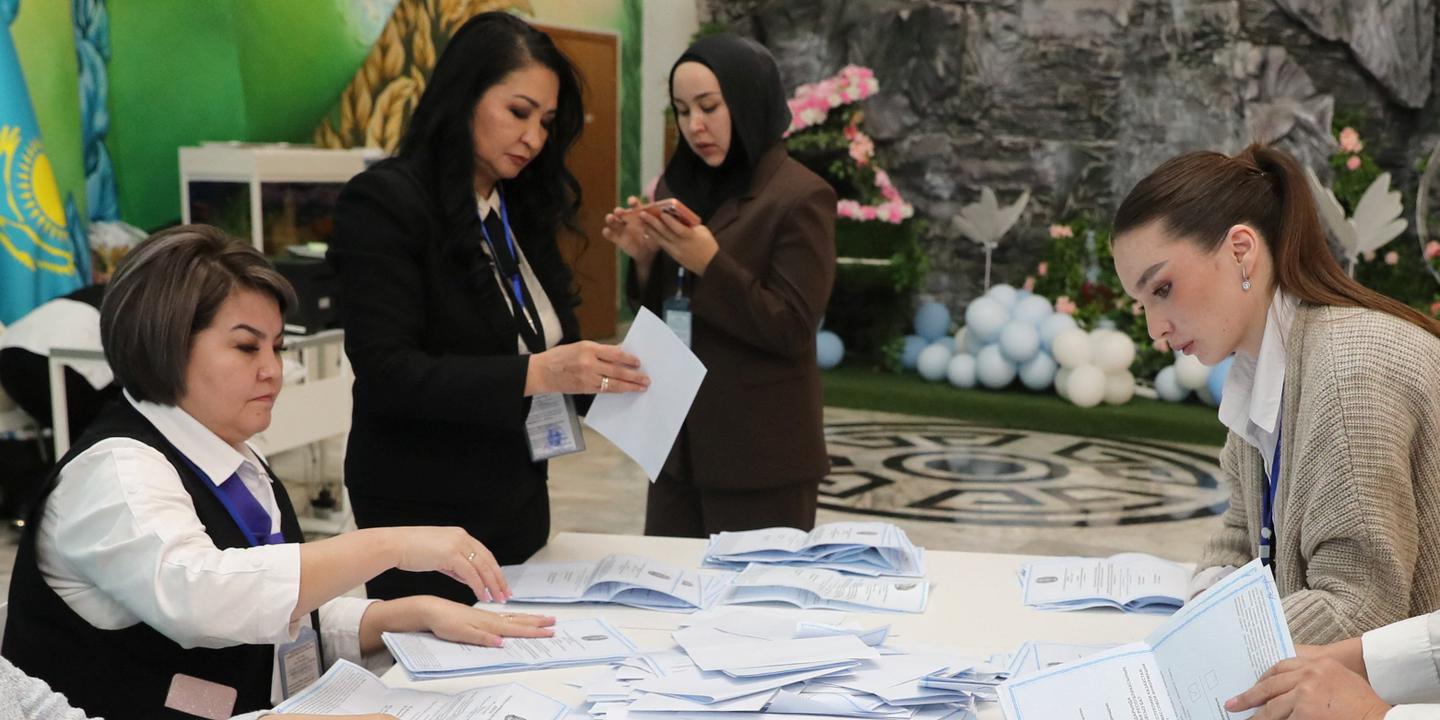 Kazakhstan : une réforme constitutionnelle qui renforce l'autoritarisme du régime