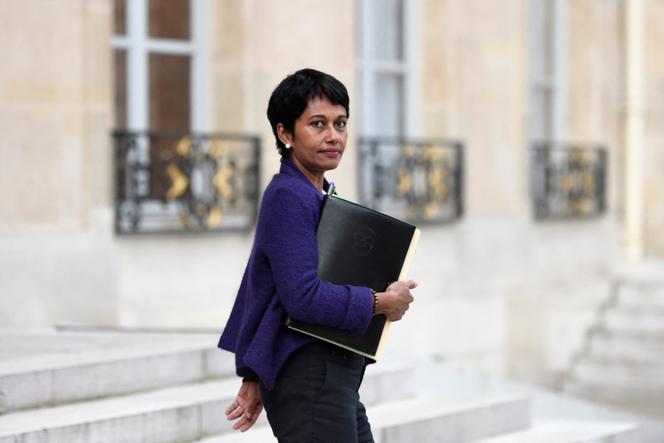 Ericka Bareigts, alors ministre des outre-mer, à la sortie de l’Elysée à Paris, le 19 avril 2017.