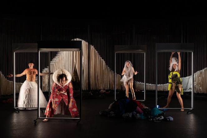 « Faire le beau », de Bérangère Vantusso, au Théâtre Olympia - CDN de Tours, en novembre 2025.