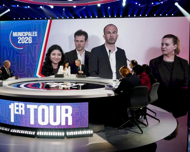 O discurso de Manuel Bompard, coordenador nacional de La France insoumise, transmitido pela BFM-TV, em Paris, 15 de março de 2026.