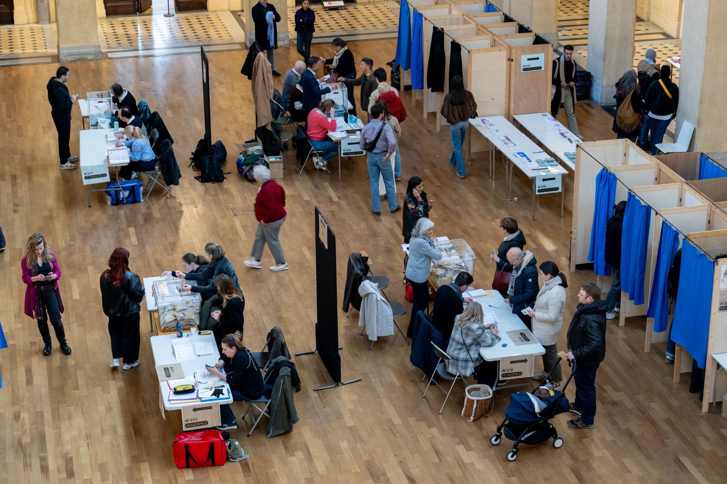 « Le sentiment délétère que le politique est impuissant à résoudre les problèmes se diffuse du national au local »