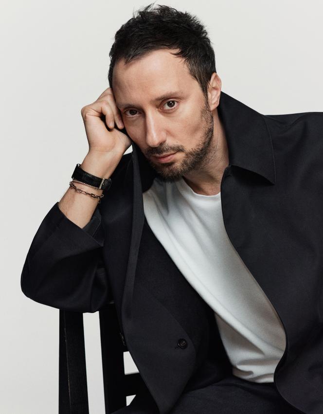 Anthony Vaccarello, em Paris, em março de 2026.