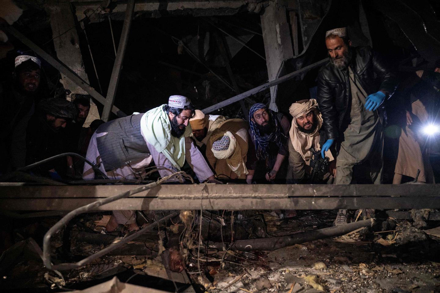Afghanistan : des centaines de civils tués dans des bombardements pakistanais sur Kaboul