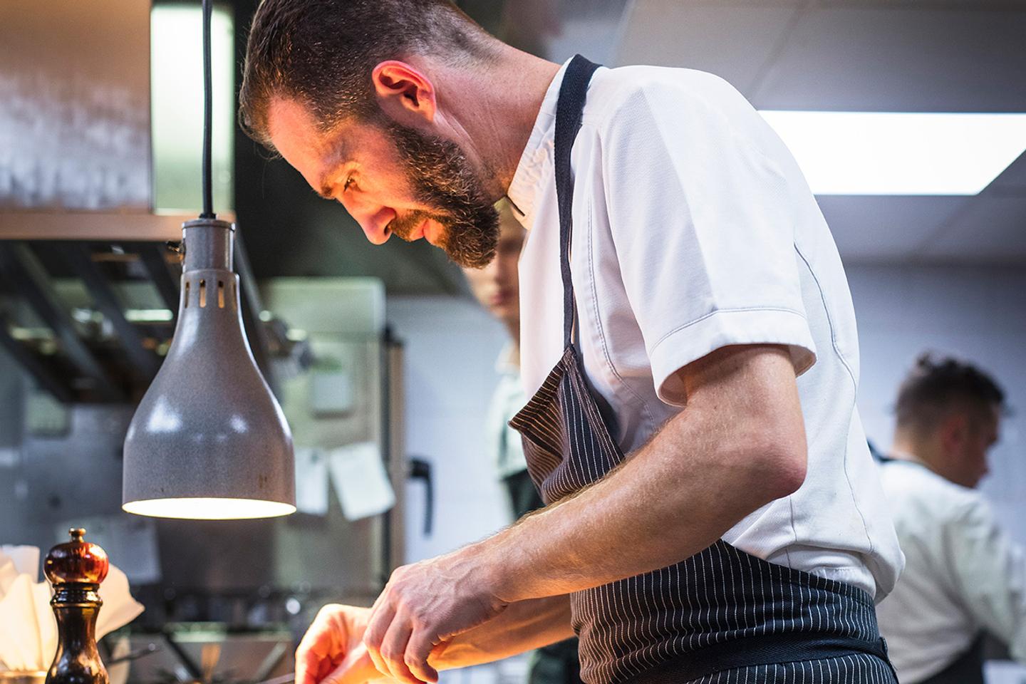 Guide Michelin 2026 : Michaël Arnoult, seul nouveau trois-étoiles du palmarès