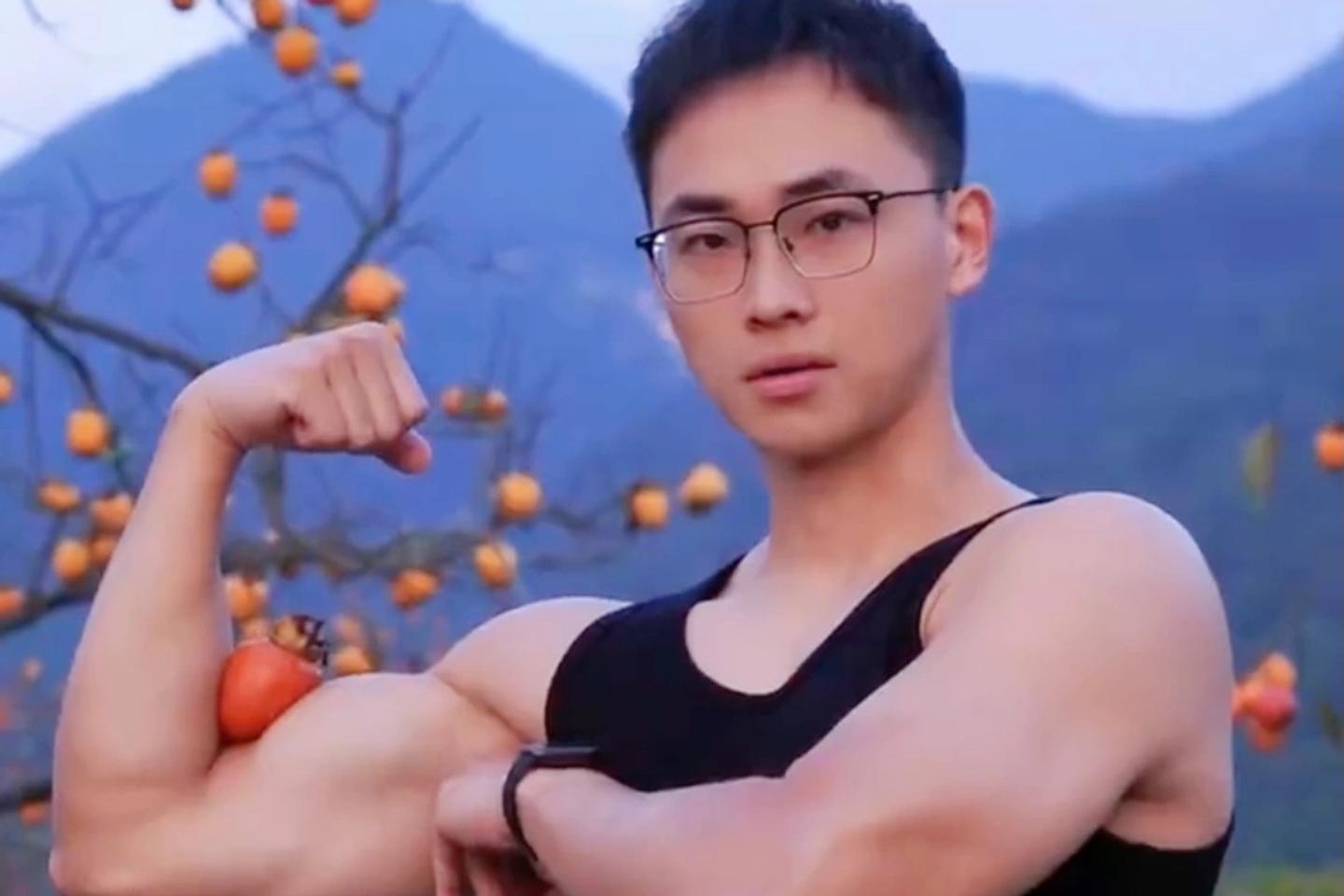 En Chine, des officiels s’improvisent streameurs En Chine, des officiels s’improvisent streameurs