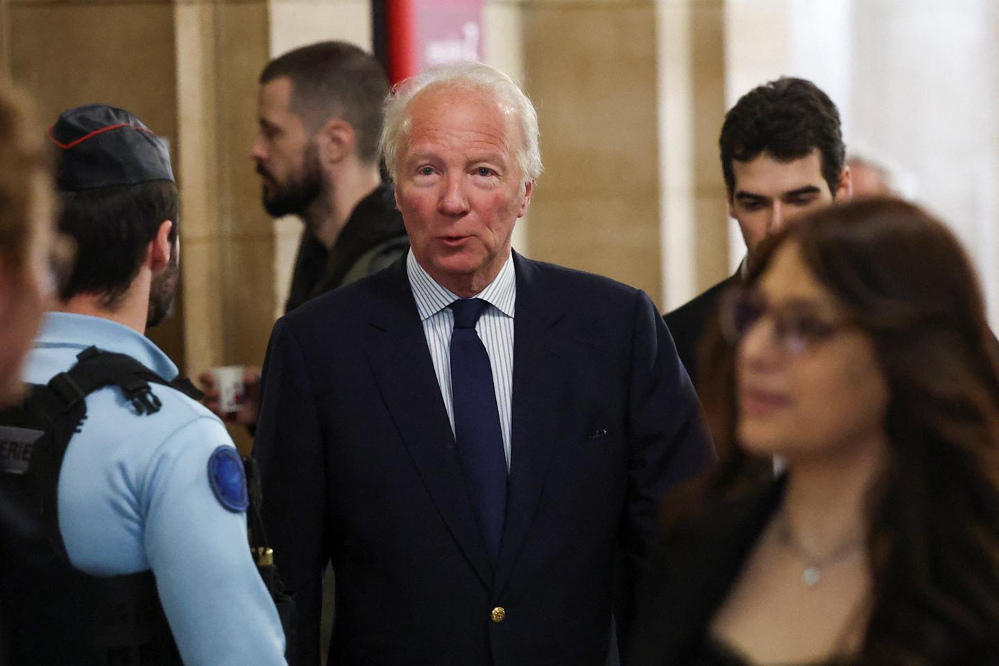 Au procès en appel du financement libyen, Brice Hortefeux face à la « note Moussa Koussa » : « Euh, vous me prenez de court… »