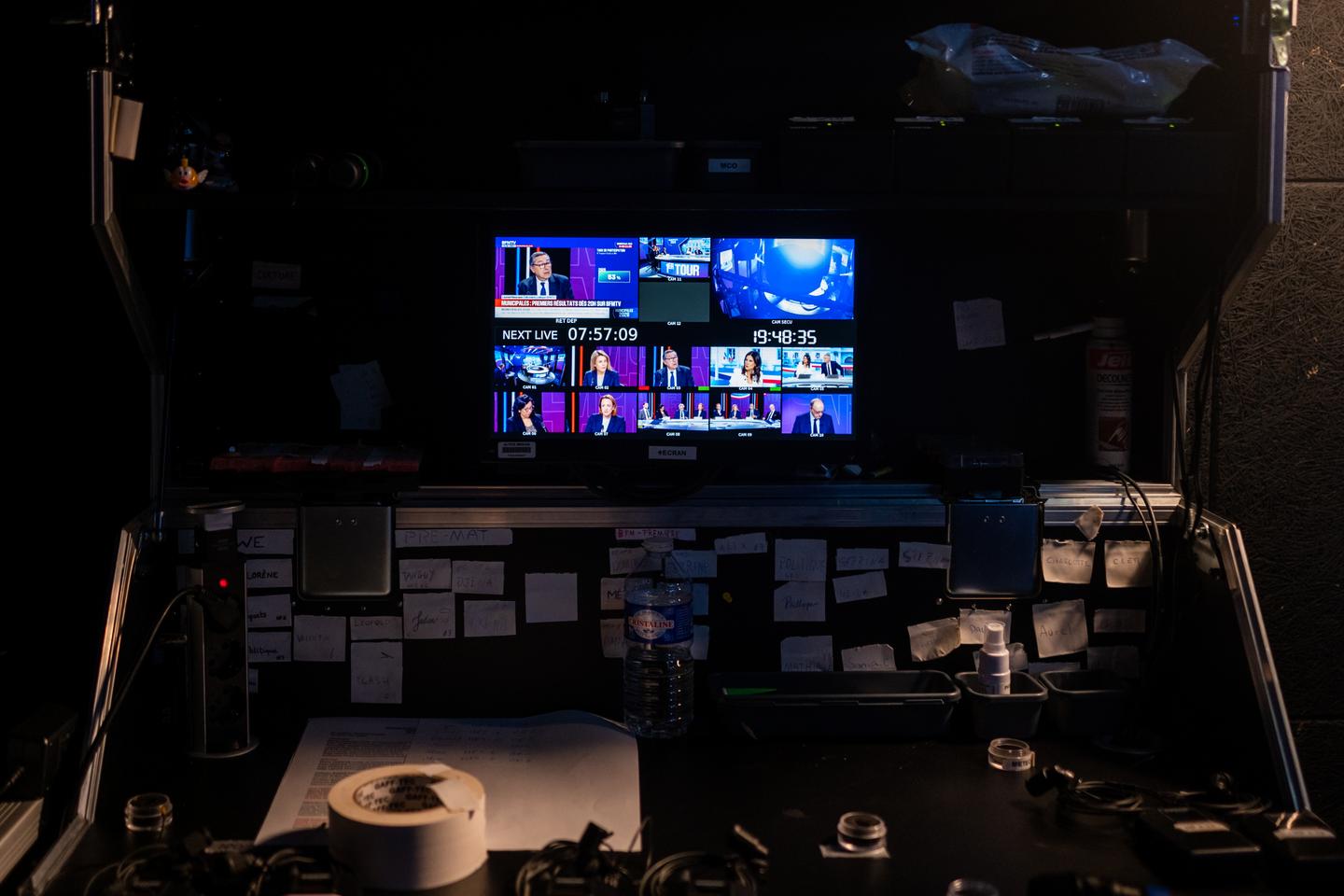 les résultats du premier tour révèlent la recomposition du paysage politique, à un an de la présidentielle