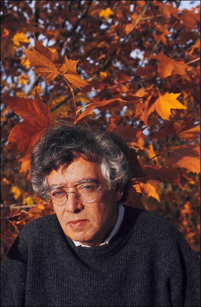 Le poète Jean-Marie Gleize, en décembre 2003.