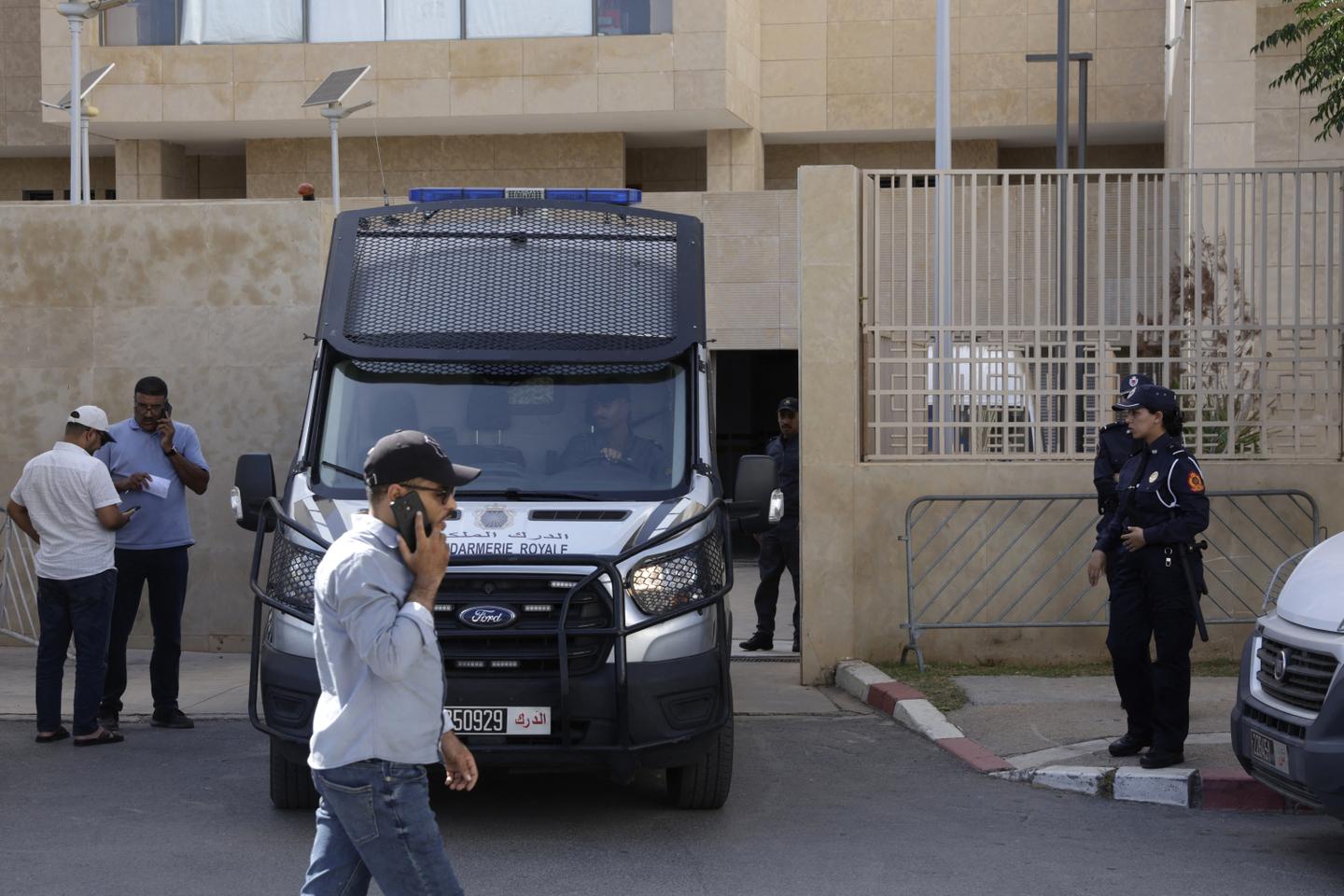 Ibtissame Lachgar, militante féministe en prison au Maroc, en appelle à la grâce royale après avoir perdu l’usage d’un bras