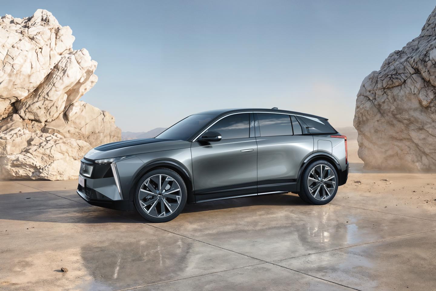 DS Automobiles lance la Nᵒ 7, sa nouvelle voiture haut de gamme pour redresser les ventes