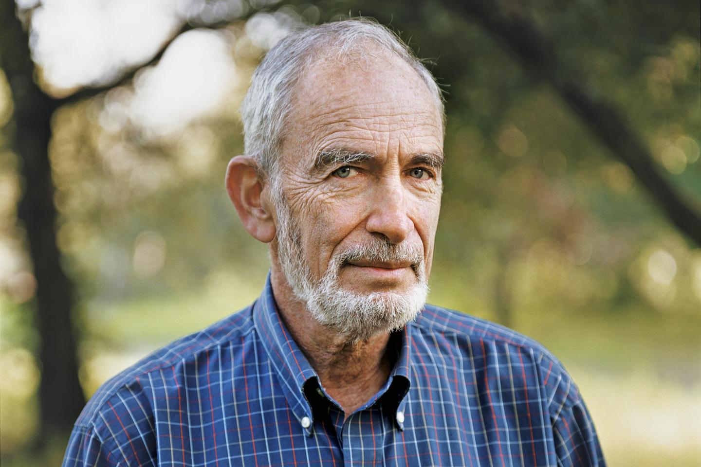 Paul R. Ehrlich, biologiste et auteur d’un célèbre livre sur la démographie, « La Bombe P », est mort