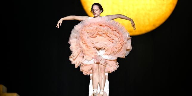 Rosalia à Lyon pour le premier concert de sa tournée mondiale : une cathédrale musicale en pleine zone commerciale