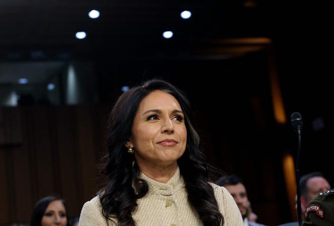 La directrice du renseignement national américain, Tulsi Gabbard, témoigne devant la commission sénatoriale du renseignement sur les menaces mondiales, le 18 mars 2026, au Sénat, à Washington.
