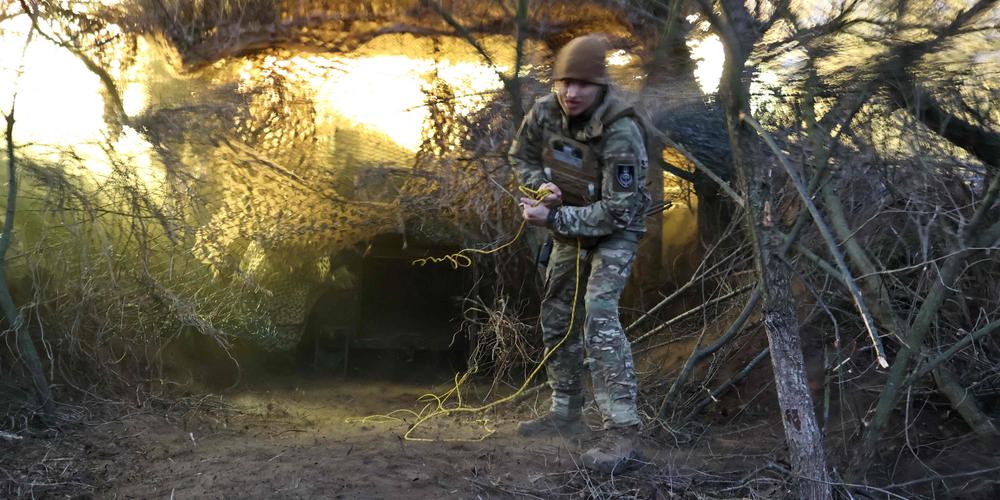 Un artilleur ukrainien sur la ligne de front dans l’oblast de Zaporijia, le 18 mars 2026. - ANDRIY ANDRIYENKO/SERVICE DE PRESSE DE LA 65E BRIGADE MÉCANISÉE INDÉPENDANTE/AFP