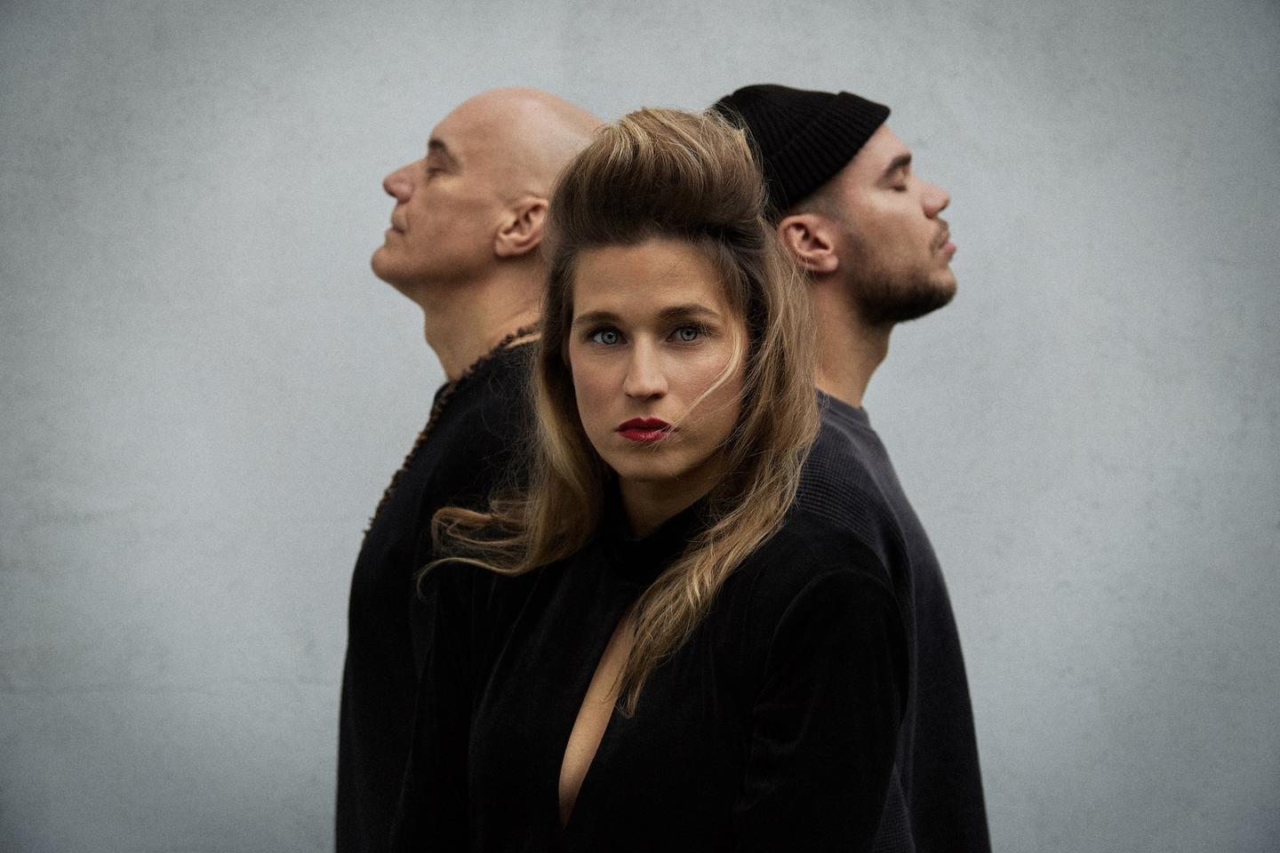 Entre Selah Sue et les Galland, père et fils, une fructueuse rencontre autour de « Movin’ » Entre Selah Sue et les Galland, père et fils, une fructueuse rencontre autour de « Movin’ »