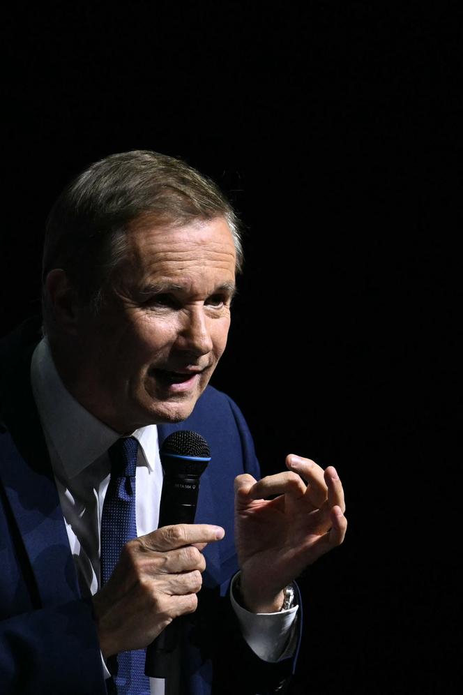 Nicolas Dupont-Aignan, élu maire de Yerres (Essonne) au premier tour des élections municipales, le 15 mars 2026, et candidat à l’élection présidentielle de 2027, au Casino de Paris, à Paris, le 24 juin 2025.