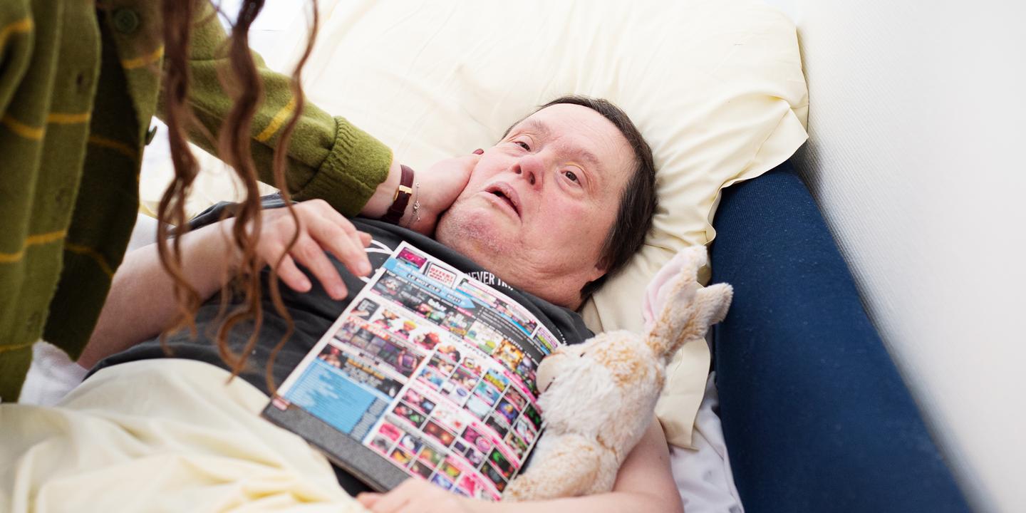 Trisomie 21 et Alzheimer : une double menace pesant sur les personnes atteintes