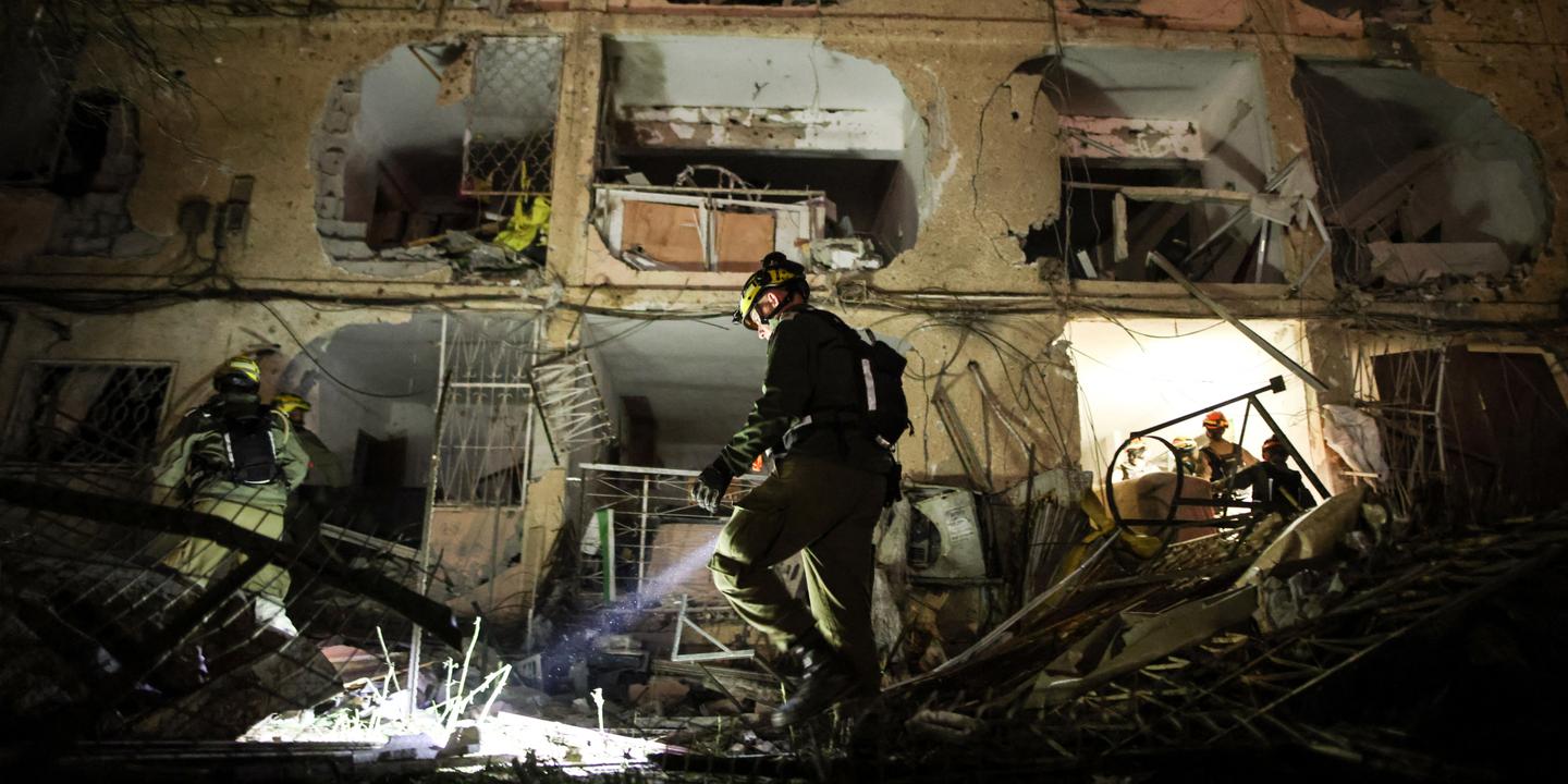 des dizaines de blessés après des frappes iraniennes sur les villes de Dimona, qui abrite un centre de recherche nucléaire, et Arad, dans le sud d’Israël